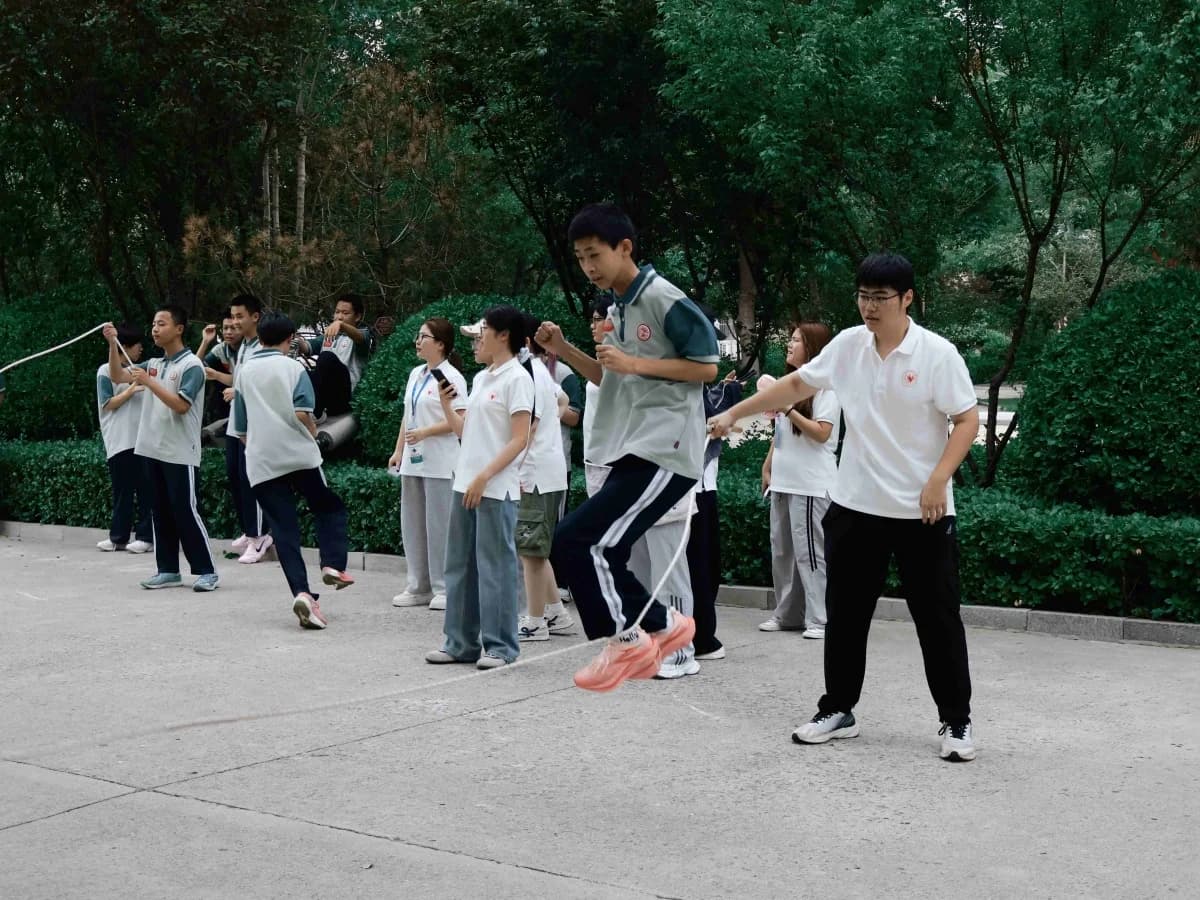 山东大学学生唐仲英爱心社2026商河“梦之翼”夏令营趣味运动会顺利举行